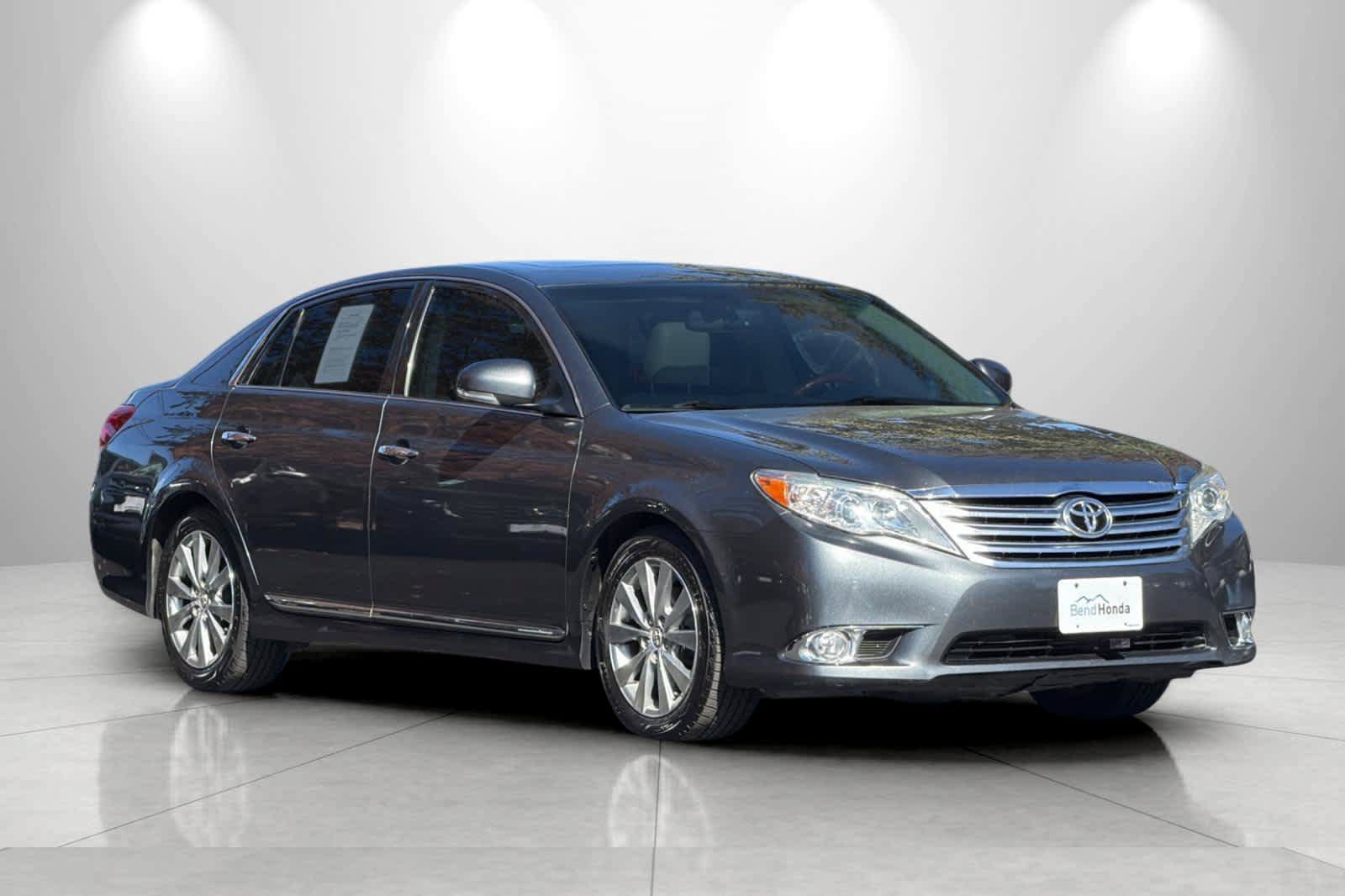 Used 2011 Toyota Avalon Limited FWD image 9