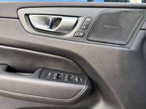 Used 2024 Volvo XC60 B5 Ultimate w/ Protection Package Premier image 19