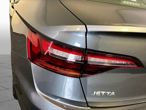 Used 2019 Volkswagen Jetta SE FWD image 28