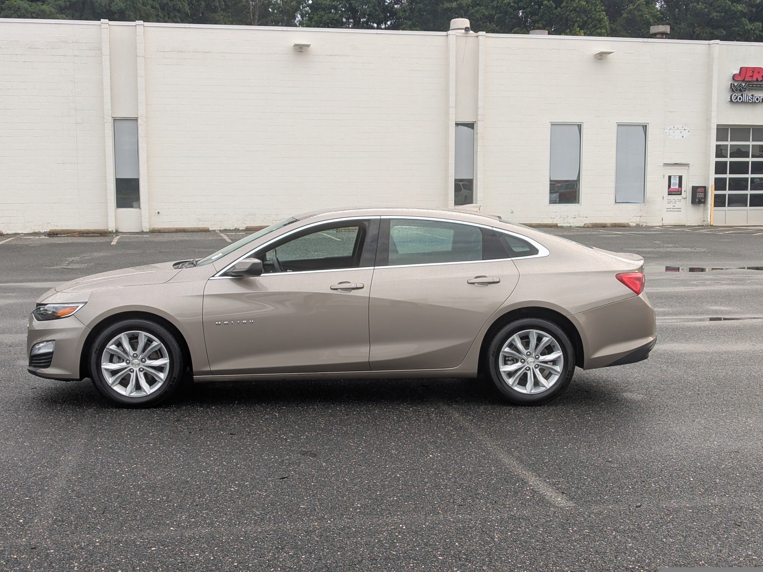 Certified 2024 Chevrolet Malibu LT FWD image 5