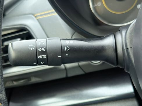 Certified 2022 Subaru Crosstrek 2.5i Sport w/ Moonroof Package image 27