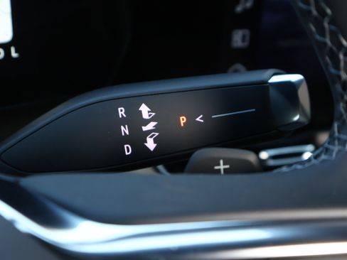 New 2026 Chevrolet Equinox ACTIV w/ Convenience Package III image 15