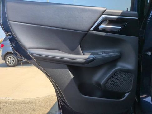 Used 2024 Mitsubishi Outlander SE AWD/4WD image 22