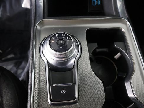 Used 2024 Ford Edge Titanium image 42