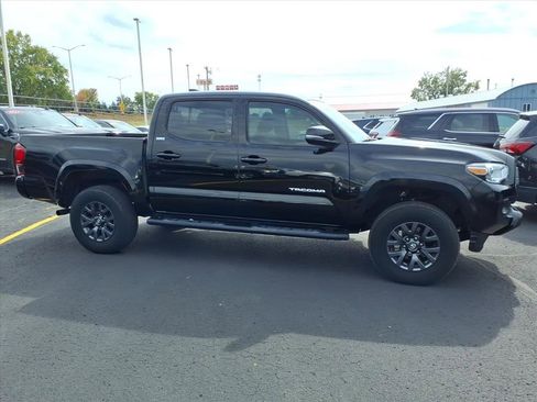 Used 2023 Toyota Tacoma SR5 image 2