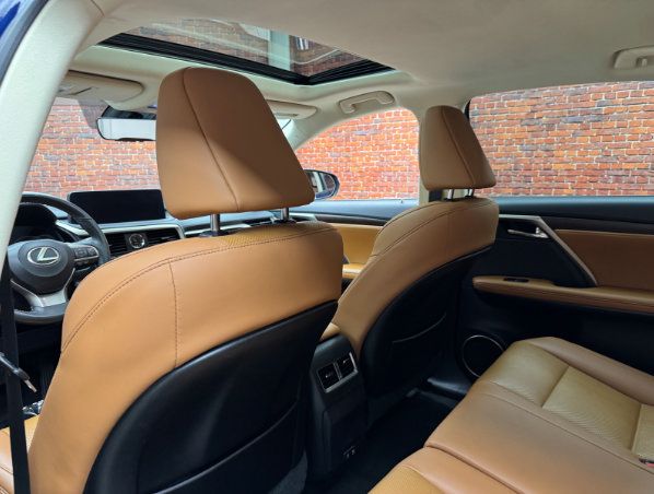 Used 2022 Lexus RX 450h AWD w/ Premium Package image 5