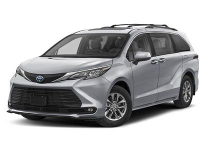 New 2025 Toyota Sienna XLE