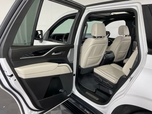 Certified 2022 Cadillac Escalade Sport w/ Touring Package AWD/4WD image 32