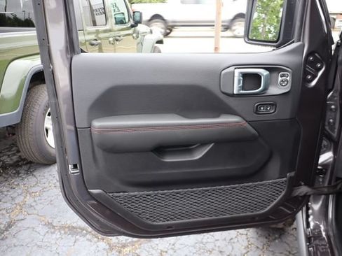 Used 2026 Jeep Wrangler Unlimited Rubicon w/ Xtreme 35 Tire Package AWD/4WD image 13
