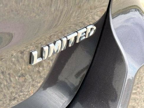Used 2021 Jeep Grand Cherokee Limited AWD/4WD image 11