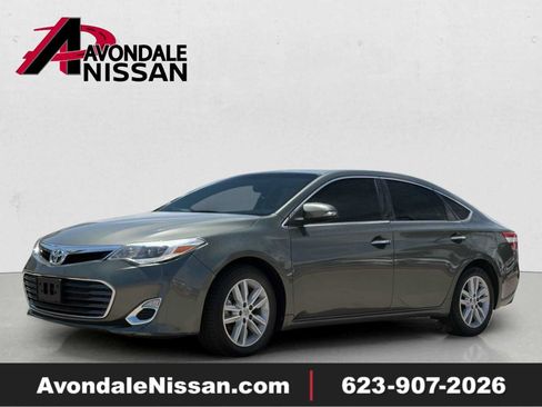 Used 2013 Toyota Avalon XLE Premium FWD image 1