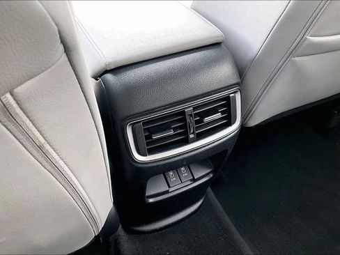 Used 2017 Honda CR-V Touring image 10