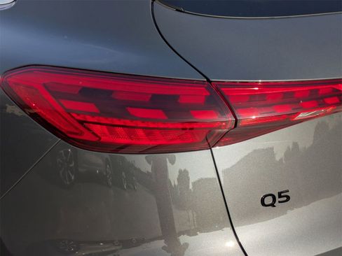 New 2025 Audi Q5 Premium image 14