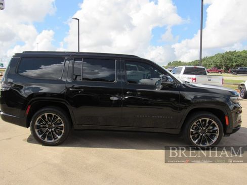 Used 2025 Jeep Grand Wagoneer Series III w/ Quick Order Packagew 28T AWD/4WD image 7
