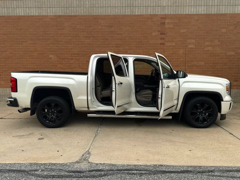 Used 2015 GMC Sierra 1500 Denali w/ Driver Alert Package AWD/4WD image 13