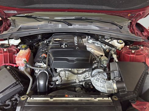 Used 2023 Chevrolet Camaro LT RWD image 7