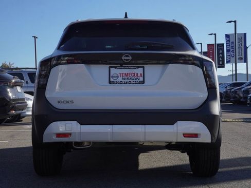 New 2026 Nissan Kicks SV image 5