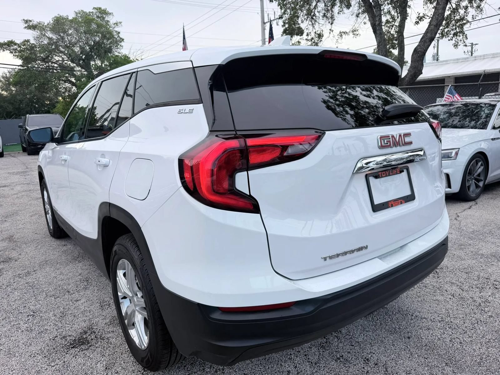 Used 2019 GMC Terrain SLE FWD image 10