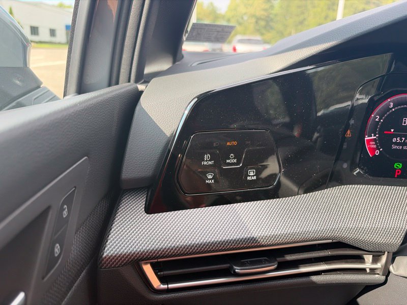 New 2026 Volkswagen GTI SE FWD image 25