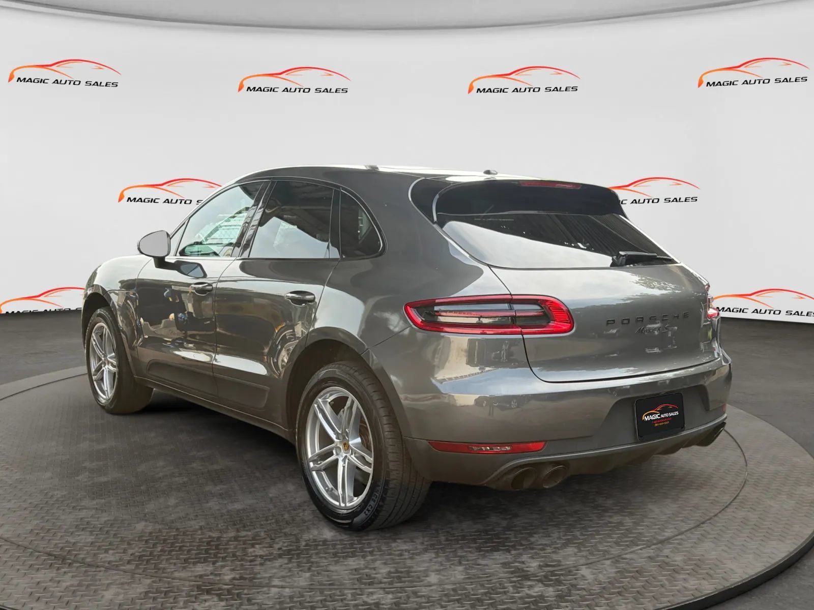 Used 2016 Porsche Macan S AWD/4WD image 8