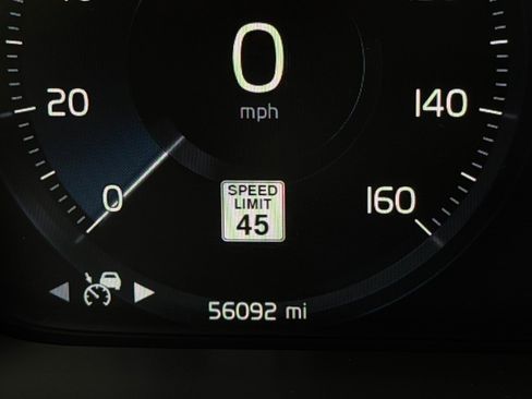 Used 2021 Volvo XC90 T5 Momentum w/ Advanced Package image 20