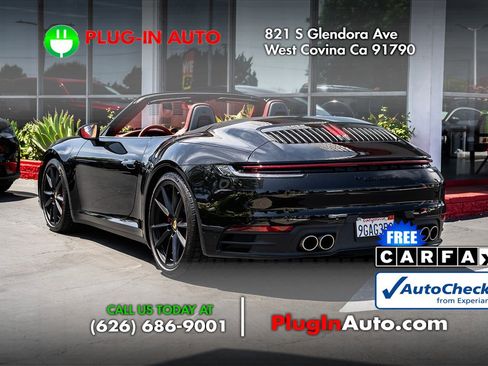 Used 2023 Porsche 911 Carrera 4S AWD/4WD image 2