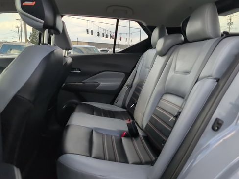 Used 2022 Nissan Kicks SR w/ Premium Package image 18