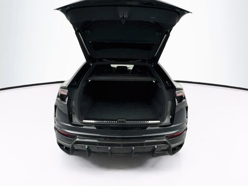 Used 2022 Lamborghini Urus AWD/4WD image 28