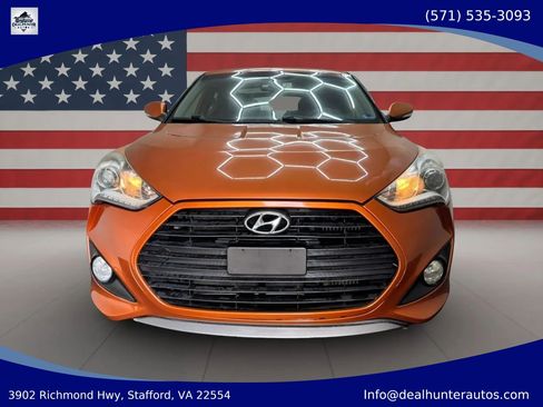 Used 2015 Hyundai Veloster Turbo FWD image 2