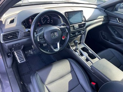Used 2018 Honda Accord Sport image 13