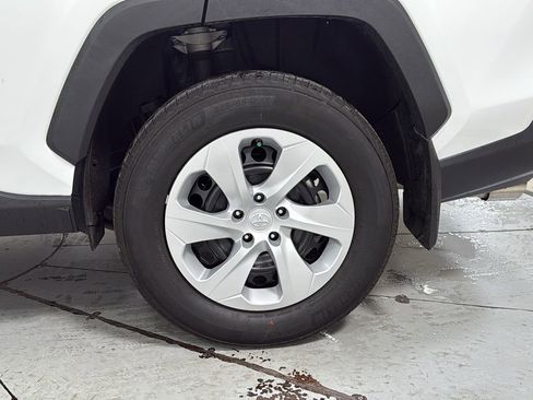 Certified 2025 Toyota RAV4 LE image 23