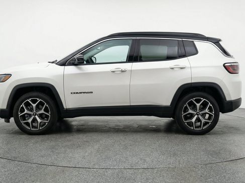 Used 2025 Jeep Compass Limited AWD/4WD image 5