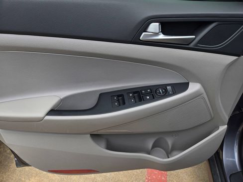 Used 2021 Hyundai Tucson SEL FWD image 28