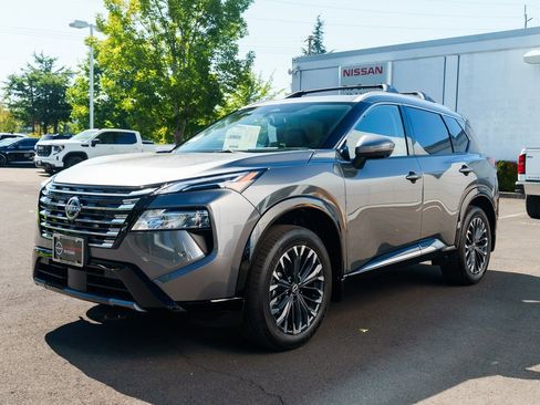 New 2026 Nissan Rogue Platinum w/ Platinum Premium Package image 3