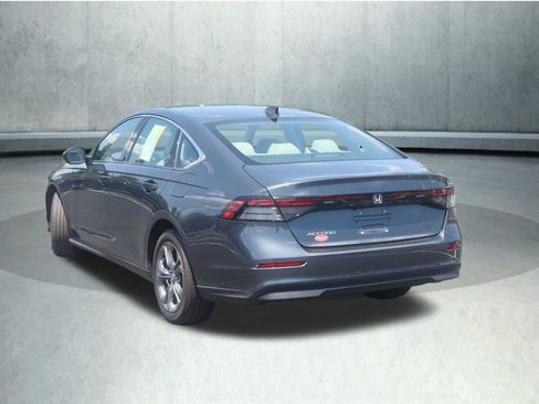 Used 2023 Honda Accord EX image 10