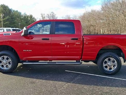 Used 2024 RAM 2500 Big Horn w/ Bed Utility Group image 5