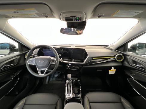 New 2026 Chevrolet Trax ACTIV w/ Driver Confidence Package FWD image 10