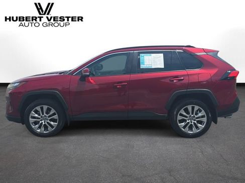 Used 2025 Toyota RAV4 XLE Premium FWD image 1