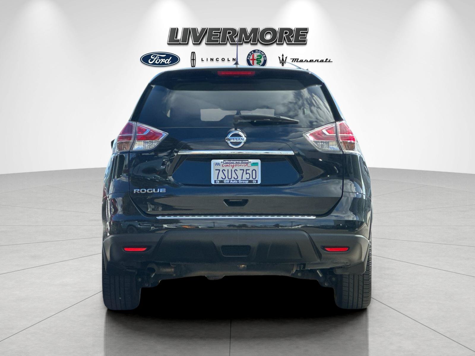 Used 2016 Nissan Rogue S w/ S Family Package FWD image 4