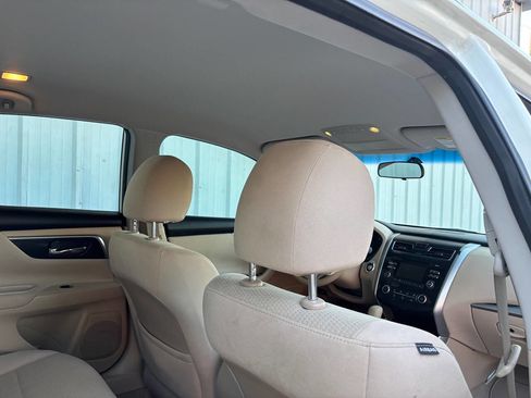 Used 2014 Nissan Altima 2.5 S w/ Display Audio Package image 19