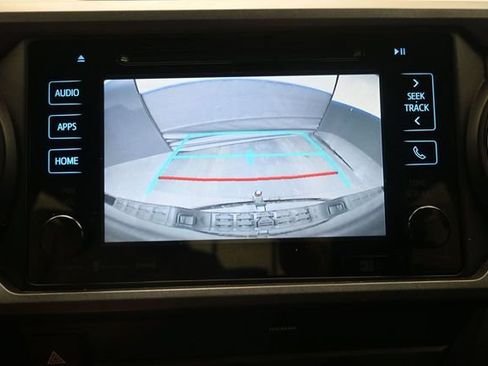 Used 2019 Toyota Tacoma TRD Off-Road AWD/4WD image 33