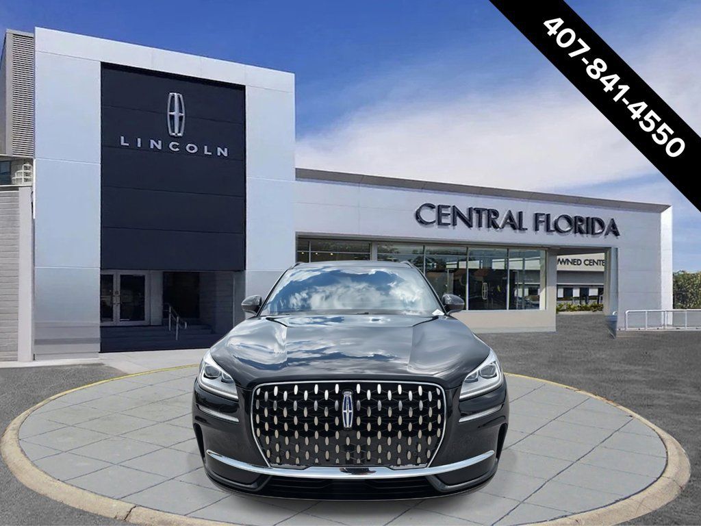 New 2025 Lincoln Corsair Grand Touring w/ Equipment Group 302A AWD/4WD image 2