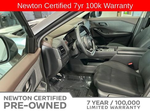 Used 2023 Nissan Rogue S FWD image 7
