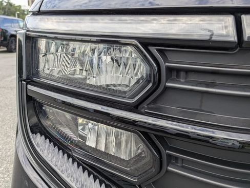 Used 2025 Ford Expedition Max Active AWD/4WD image 10