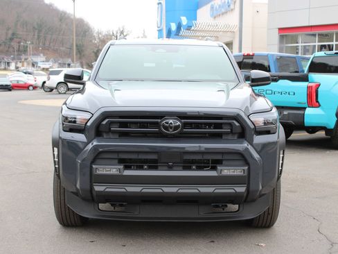 New 2026 Toyota 4Runner SR5 image 7