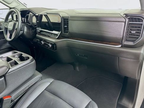 Used 2026 GMC Sierra 1500 SLT AWD/4WD image 33