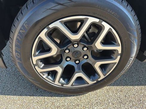 Used 2025 RAM 1500 Laramie image 9