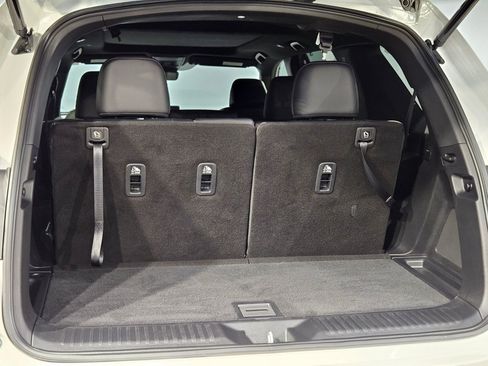 Used 2025 Honda Pilot Black Edition image 18