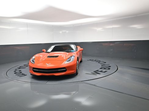 Used 2019 Chevrolet Corvette Stingray Convertible Z51 2LT image 5