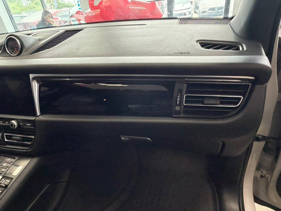 Used 2021 Porsche Macan S AWD/4WD image 72